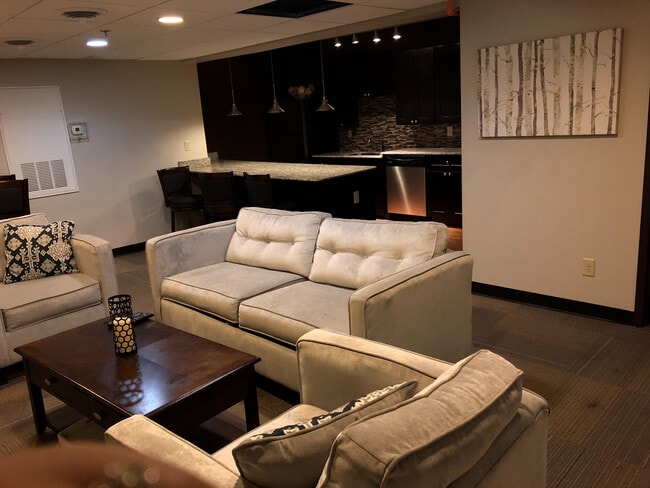 Photo - The Denn of Dinkytown