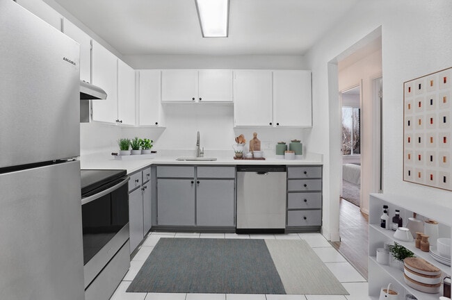 Photo - Delmonico Apartments