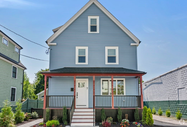 Building Photo - 7 Yukon Ave Rental