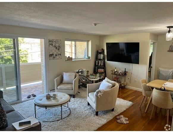Building Photo - 91 Washington St Unit 10 Rental