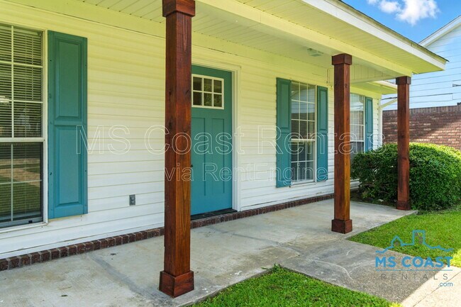 Photo - 198 Briarfield Ave House