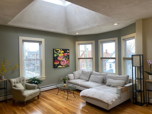 Photo - 258 Hampshire St Unit 3