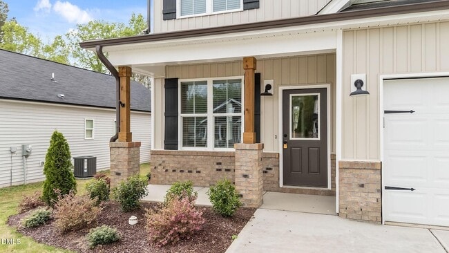 Photo - 360 Maidenhair Pl