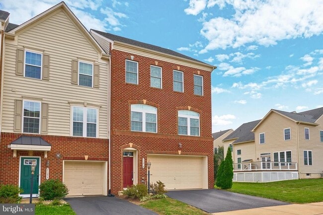 Building Photo - 21276 Hyrst Grove Terrace