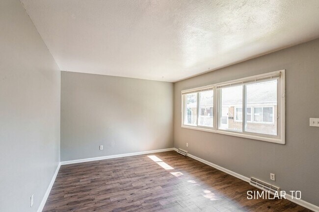 Photo - 3422 SW 8th St