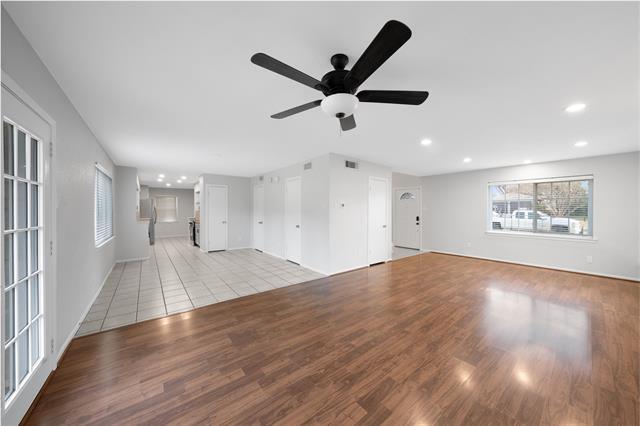 Photo - 9227 Pinewood Dr