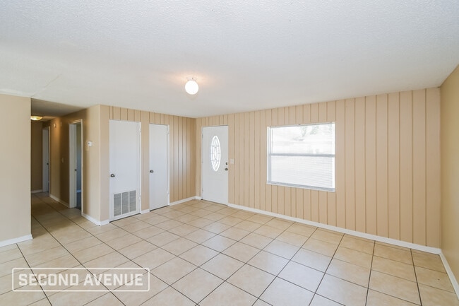 10966 Whitly Ct
