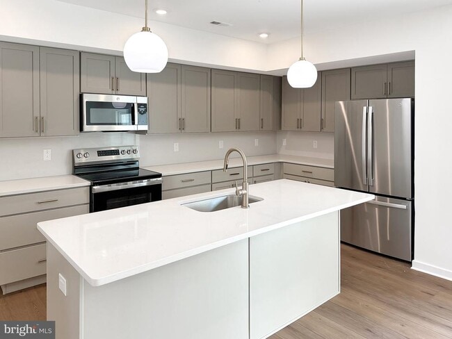 365 W Butler Ave Unit 1C