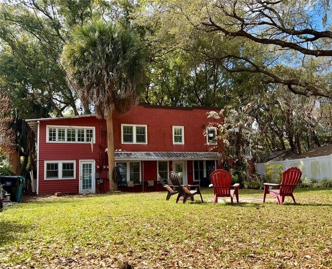 Building Photo - 18 N Brown Ave