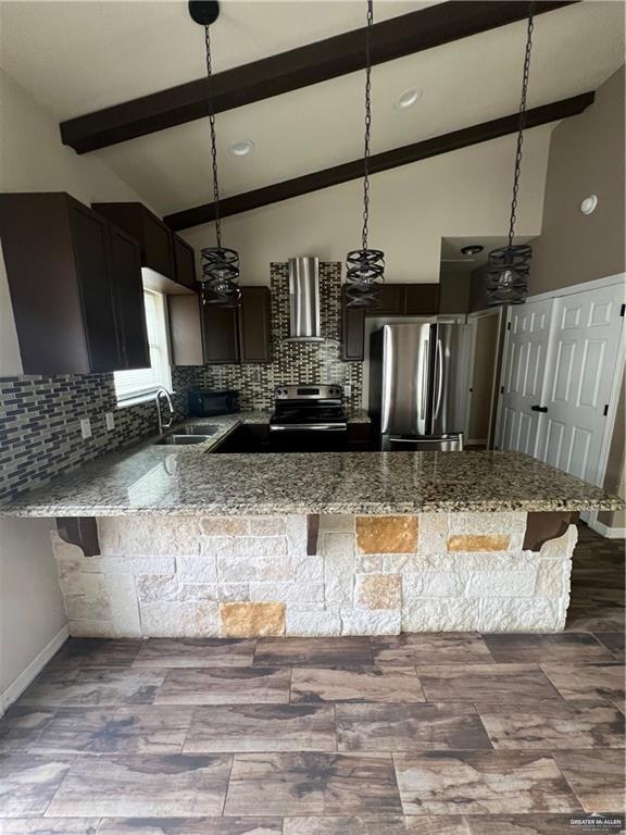 15 Teak Dr Unit 4