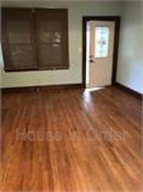 Photo - 15 Conestee Pl