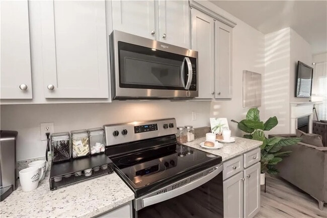 Photo - Room in Townhome on Shaffer Ct