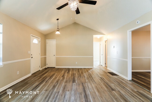 Photo - 1508 Celinda Ln