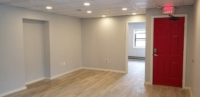 Photo - 2315 E Westmoreland St Unit 1