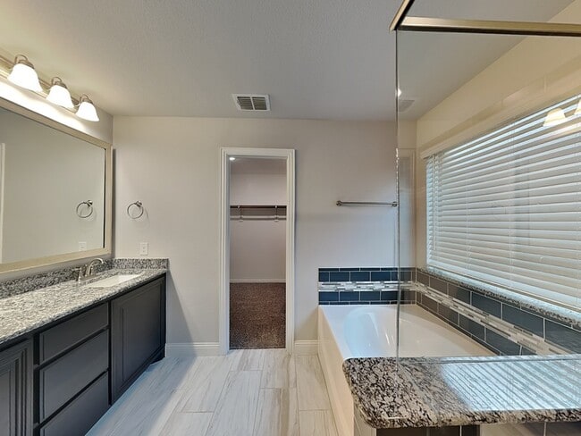 Photo - 1204 Sagewood Dr