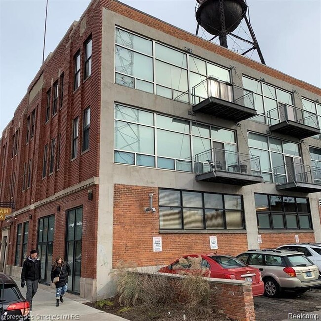 Building Photo - 55 W Canfield St Unit 204