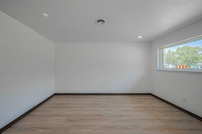 Photo - 12206 Ashcroft Dr