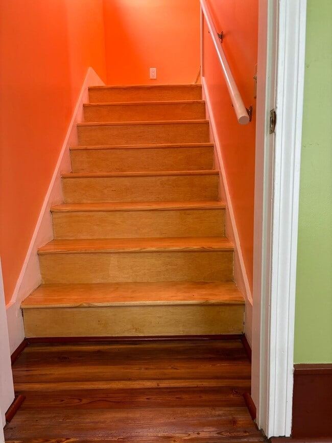 Photo - 39 Pitkin St Unidad B