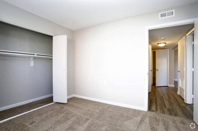 2BR, 1BA - 872sf- Bedroom