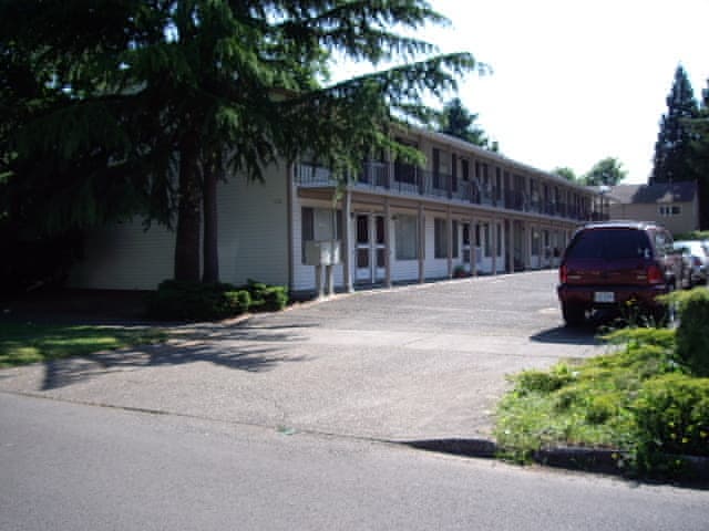 Building Photo - 232 NE 3rd Ave Rental