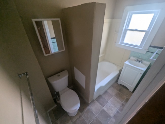 Photo - 410 W 23rd St