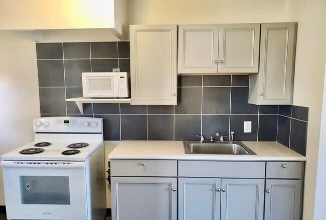 Photo - Remodeled 1-Bedroom Apartment in Greeley A...