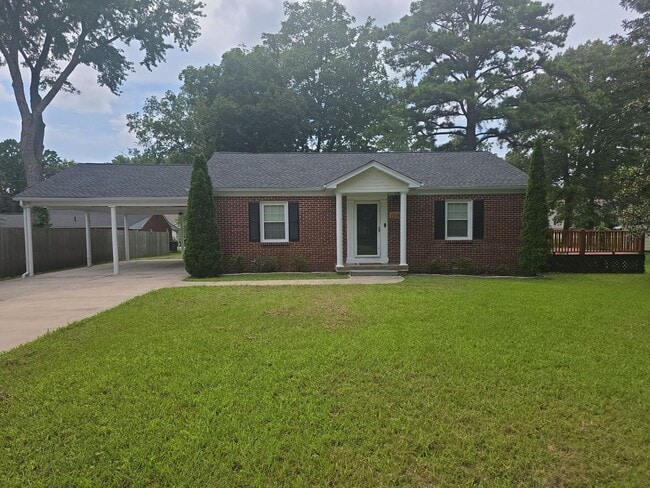 Building Photo - 1106 Park Dr