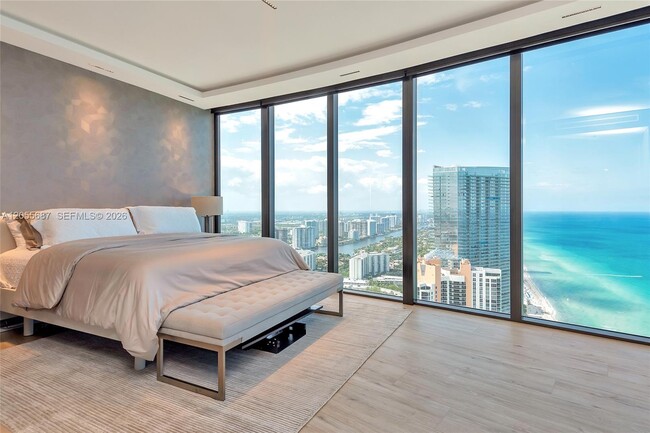 Photo - 18555 Collins Ave Unit 4705
