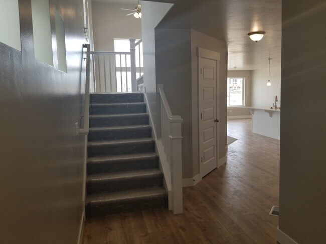 Photo - 4059 W 1850 N