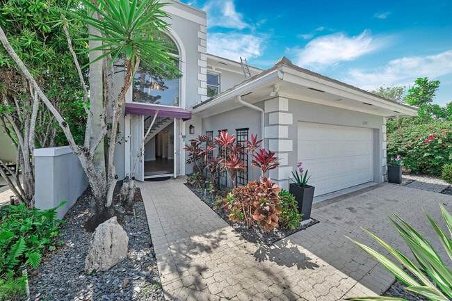 Photo - 23281 Butterfly Palm Ct