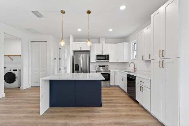 Photo - 14115 Ingraham Blvd