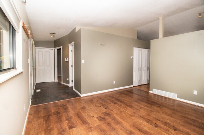 Photo - 5742 Stoney Pass Dr
