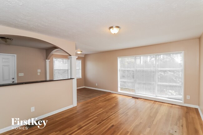 Photo - 5070 Fairmont Rd SE