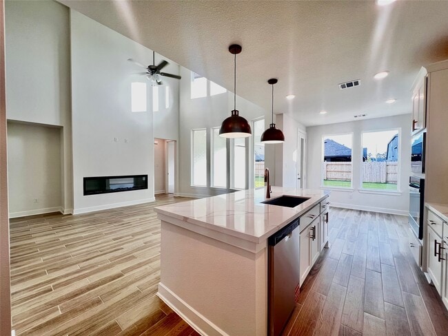 Photo - 1139 Beals Crk St