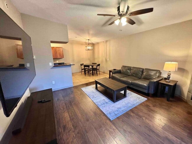 Photo - Furnished Moved In Ready 2nd Story End Unit 1bd/!ba At the Arbors