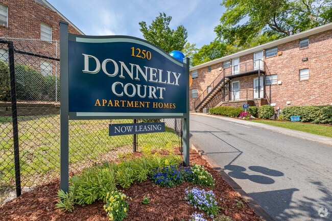 Building Photo - Donnelly Court Rental