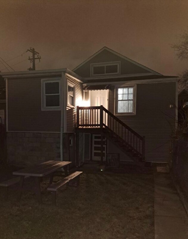 Photo - 2823 S Loomis St