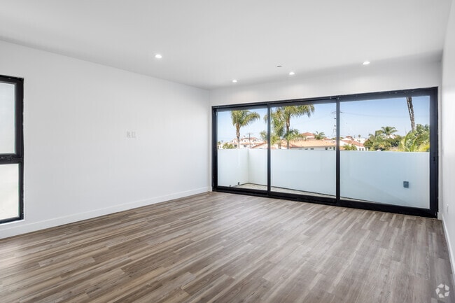 105A 3BR, 3BA - 1,950SF - Primary Bedroom