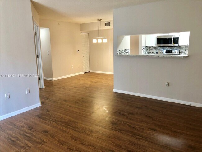 Photo - 4852 N State Rd 7 Unit 3106