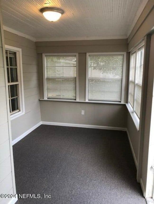 Photo - 2140 Ashland St