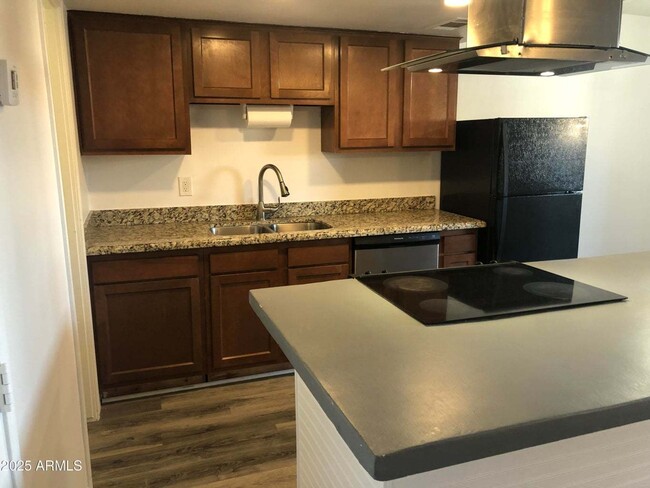 2 Story TH - Upgrades! - 2 Story TH - Upgrades! Apartamento