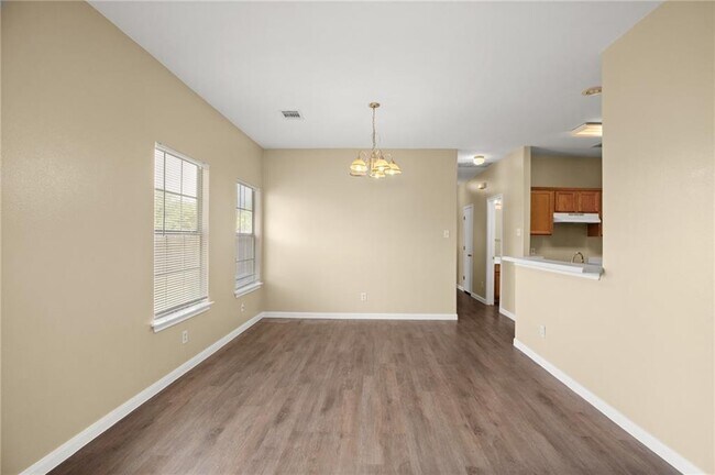 Photo - 250 Marvin Cove