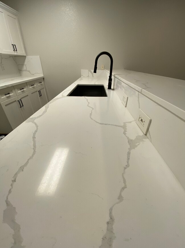 10' Kitchen Counter/Bar - 516 Martha St Unit 110