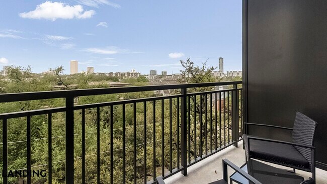 2727 Albany St Unit 508