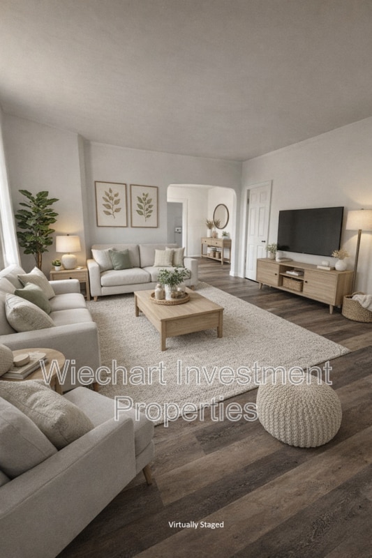 Photo - 933 W Wayne St