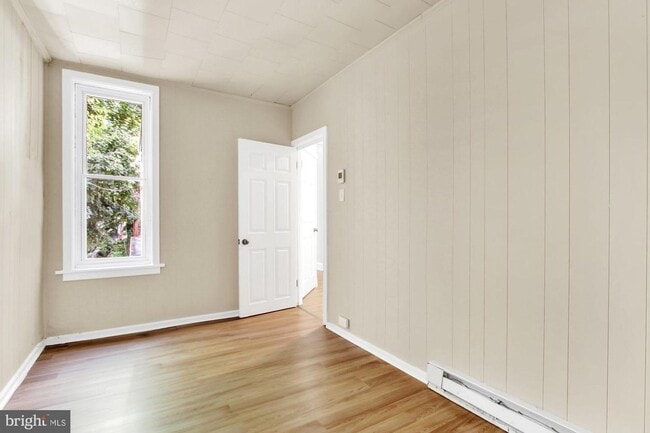 Photo - Spacious 3 Bedroom, 1 Bath Home in Harrisburg, Pa!