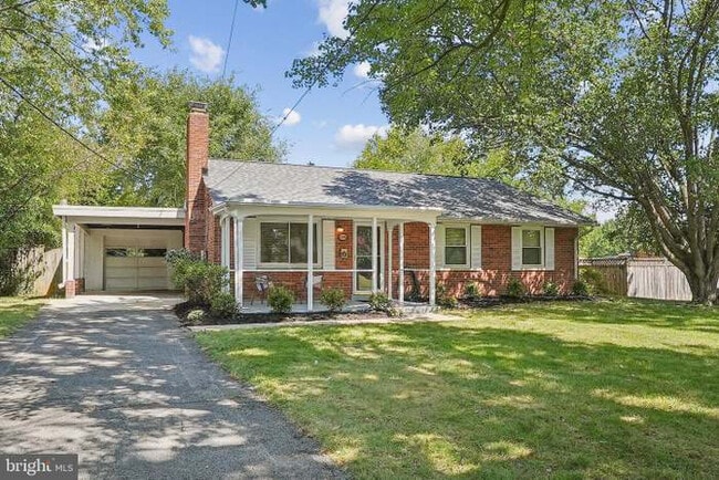 Building Photo - 6206 Yosemite Dr