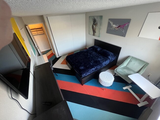 Photo - 2031 Market Ave Unidad 124