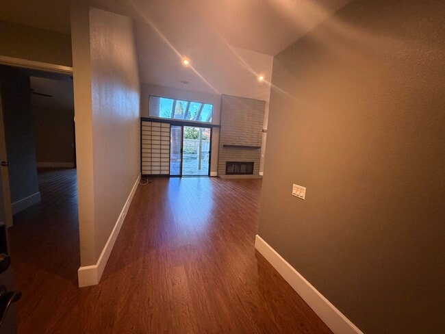 Photo - Gorgeous 3-Bedroom House in Gold River with pool