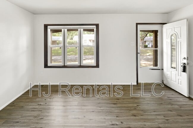 Photo - 1738 Bradshaw Dr